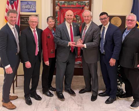 Congressman Moolenaar receiving the IDFA Leadership Award