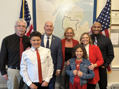 Moolenaar with Shandra's family