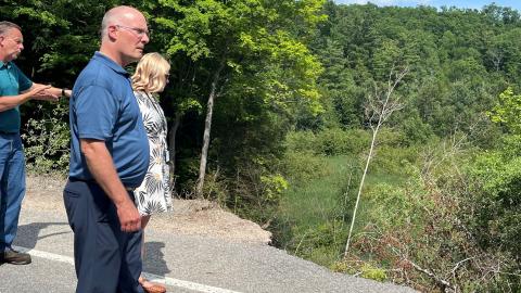 Moolenaar surveys flood damage in Manistee County